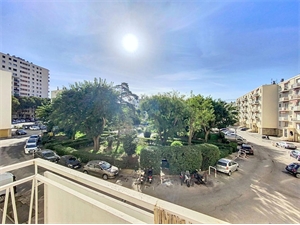 appartement à la vente -   13008  MARSEILLE 8E ARRONDISSEMENT, surface 65 m2 vente appartement - APR743940